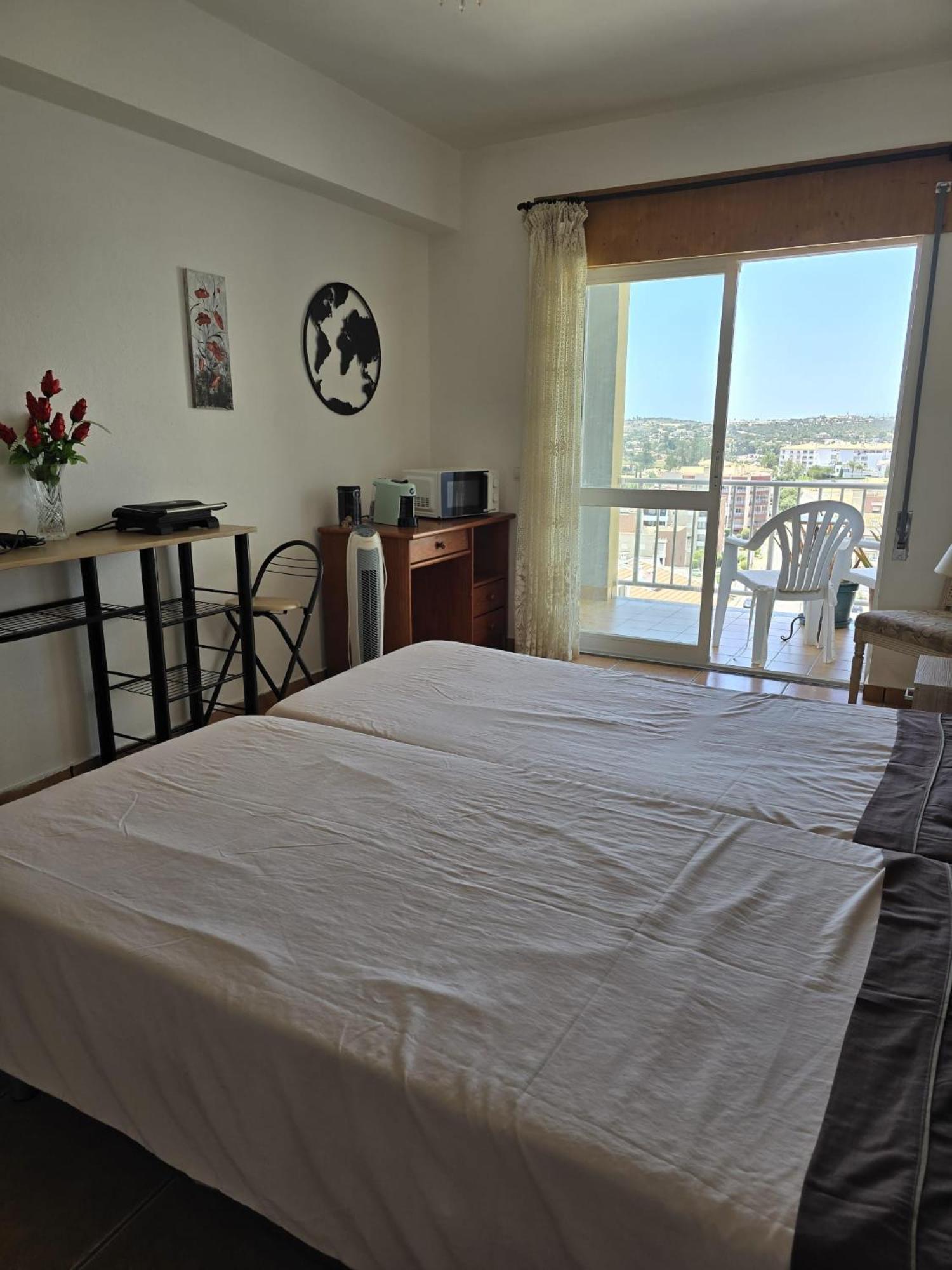 Guest House Marreiros Lagos Exterior photo
